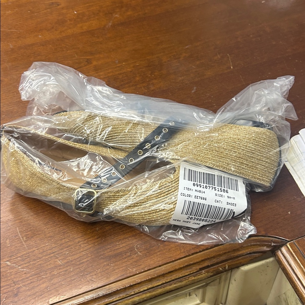 Madewell used The Remy Mary Jane Flat NV814 - Picture 2 of 4